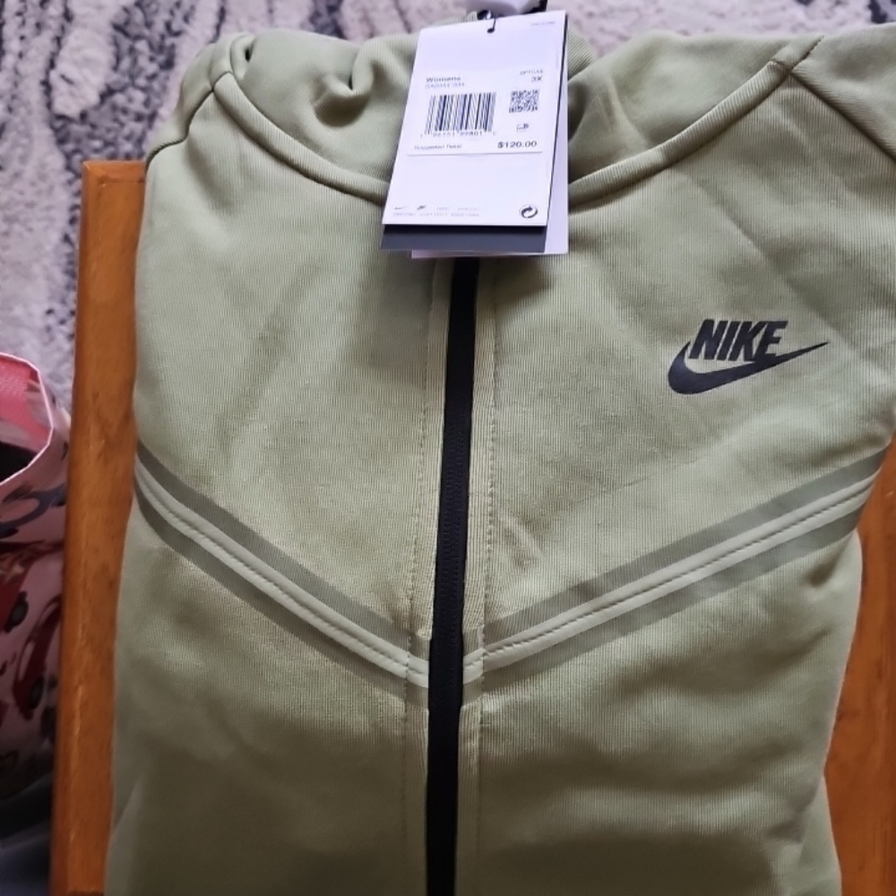 Womens 3xl Nike Light Olive Green Zip-Up Jacket